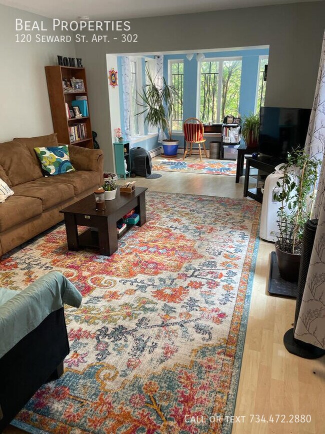 Building Photo - 120 Seward St