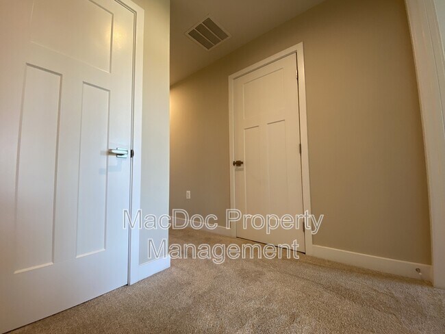 Building Photo - 18422 Centennial Cir