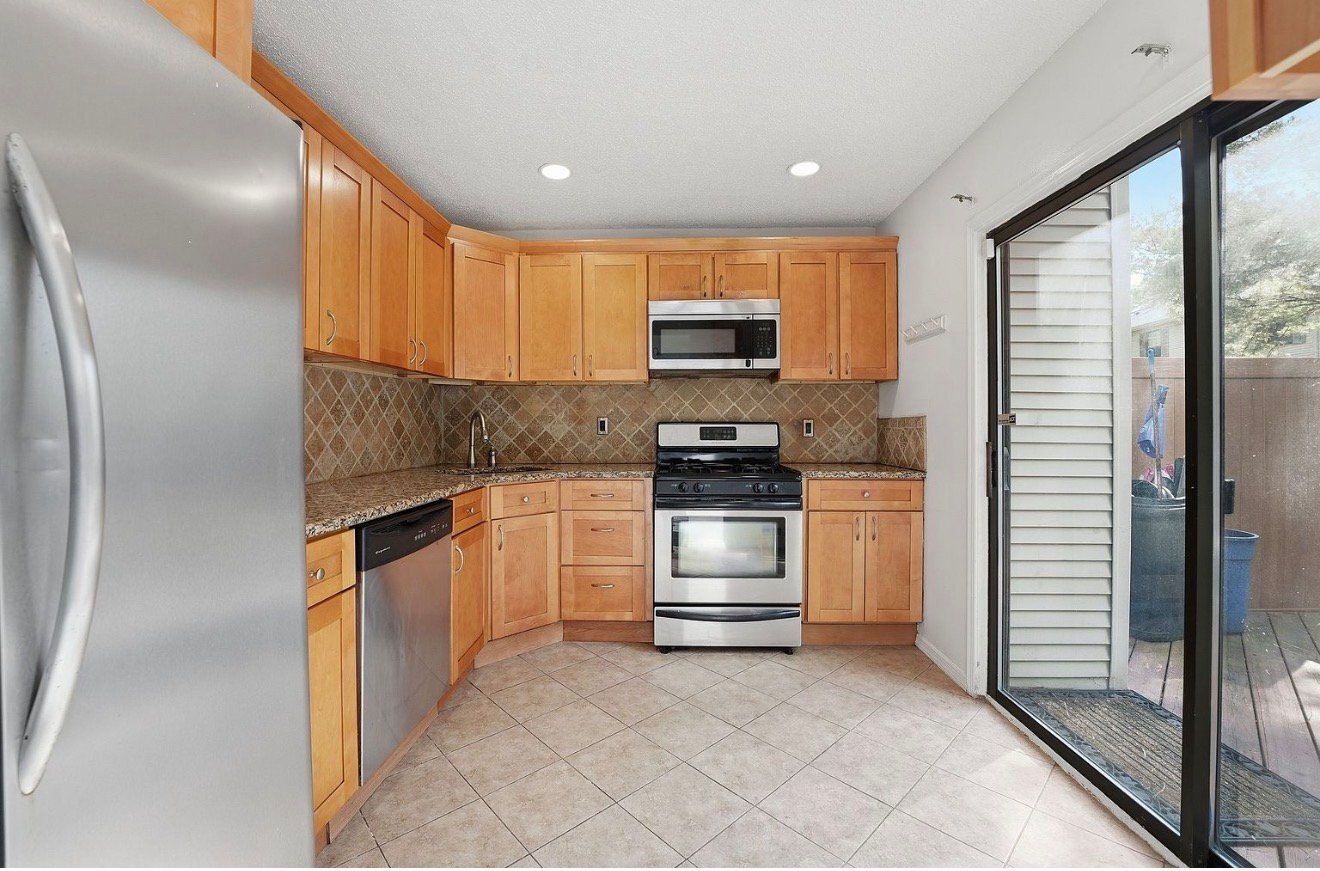 Building Photo - 2 Veros Ln