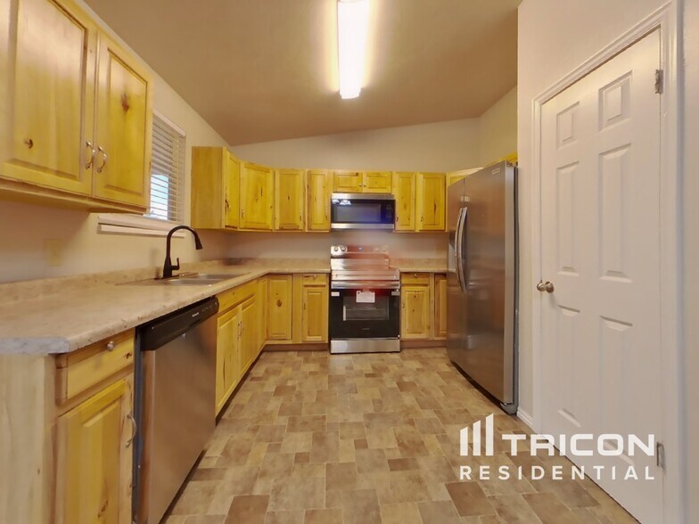 Building Photo - 3982 Contadora Ln