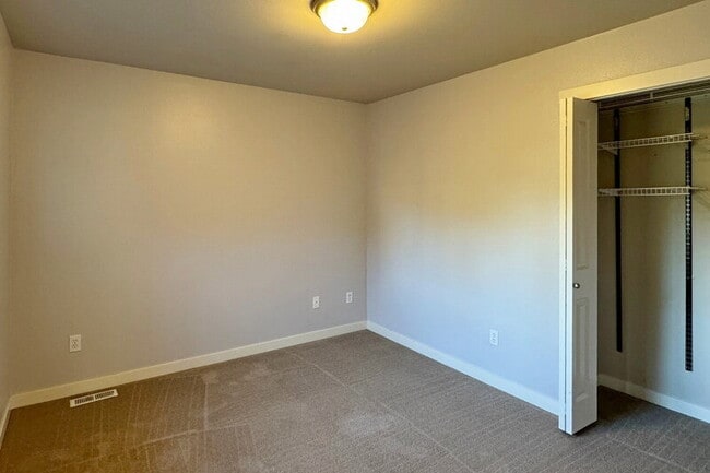 Building Photo - 21012 33rd Pl W
