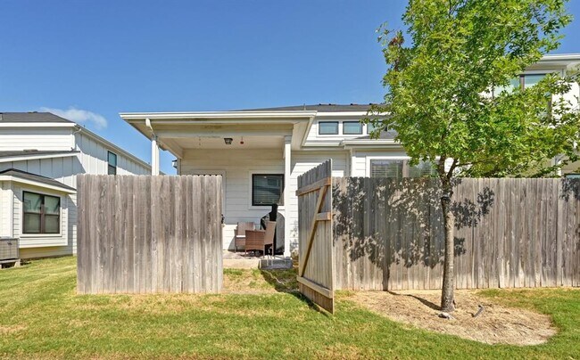 Building Photo - 175 Waterside Rd