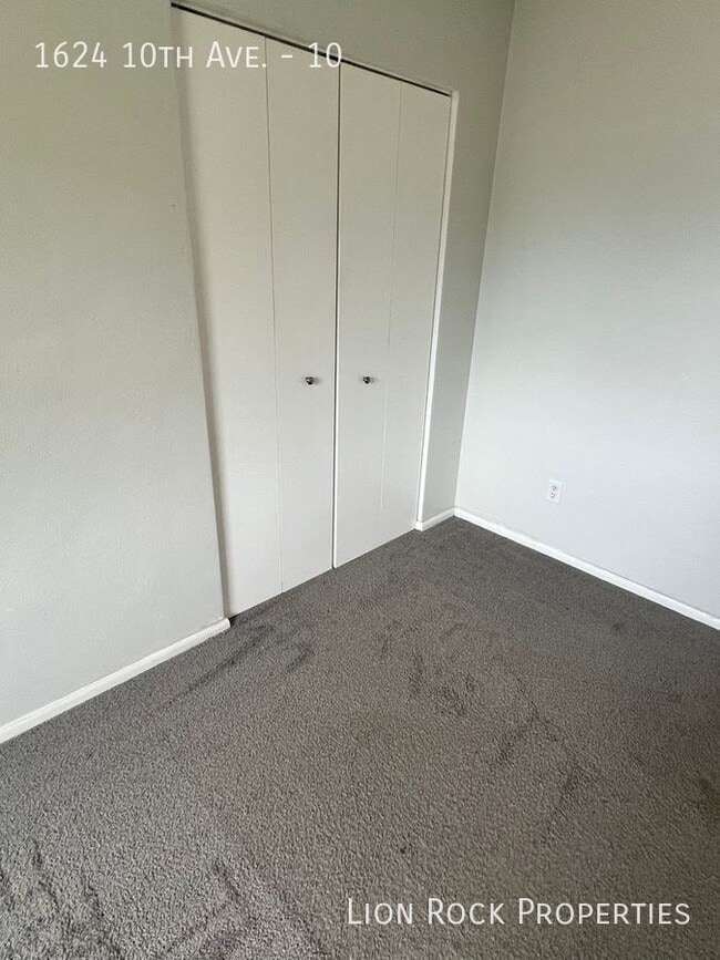 Building Photo - 1624 10th Ave