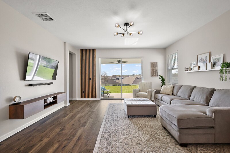 Building Photo - 4439 Davos Dr