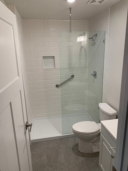 Custom Entry Bath with Glass Shower - 115 Peabody Way