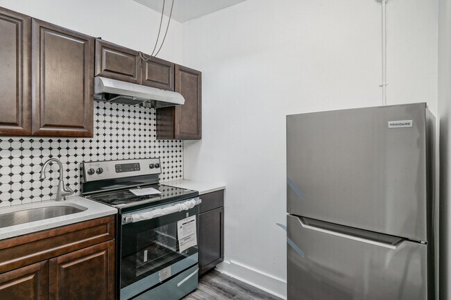 Building Photo - 1518 Ridge Ave