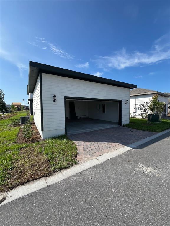 Building Photo - 3082 Voyager Ave