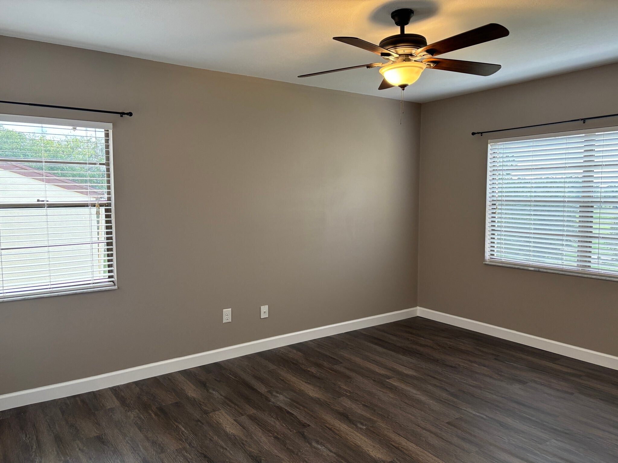 Building Photo - 3437 E Fort King St