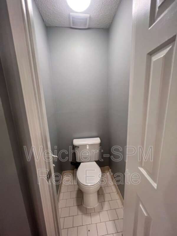 Building Photo - 4524 Port Royal Cove