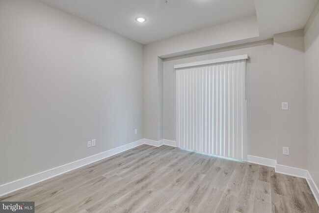 Building Photo - 2019 N College Ave