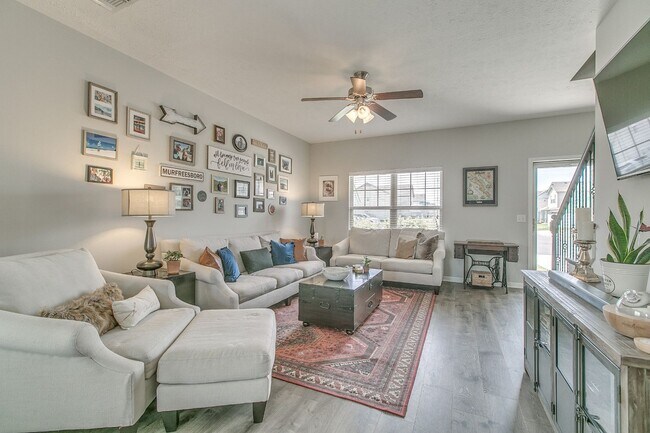 Building Photo - Lovely rental home in Murfreesboro!