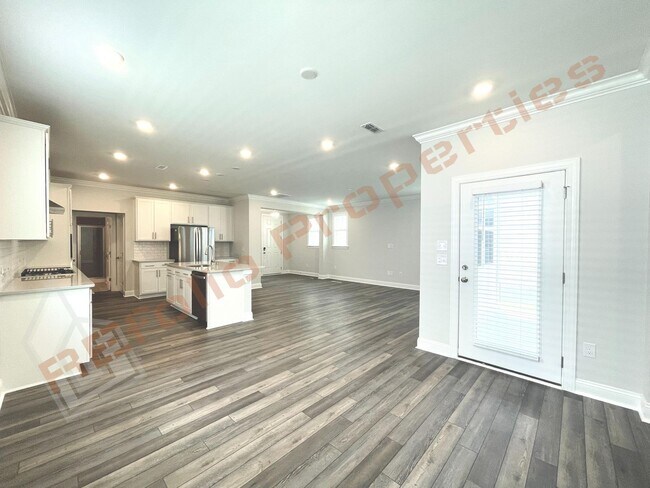 Building Photo - 105 Moraine Ct