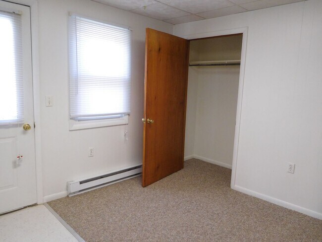 Building Photo - 15395-15419 Church Street