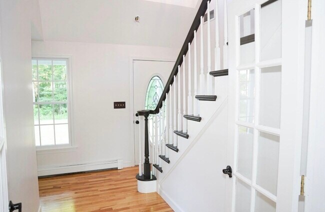 Building Photo - 241 New Bedford Rd