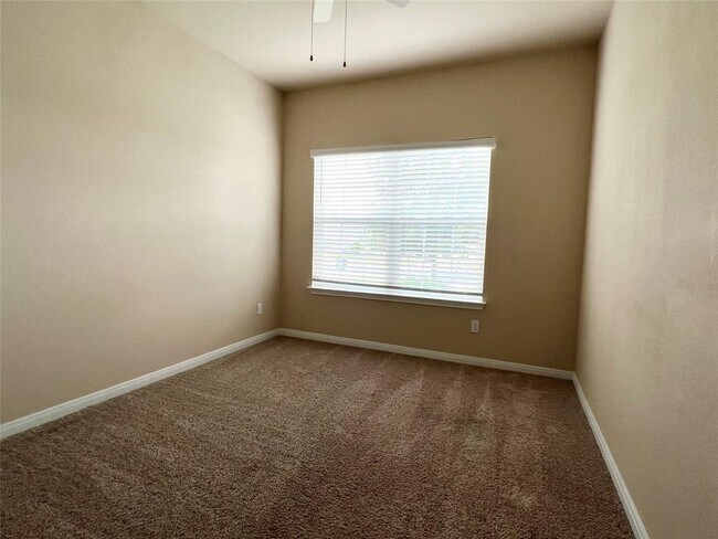 Building Photo - 104 Lassy Cove