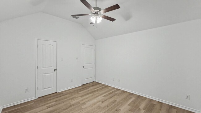 Building Photo - Spacious Single-Story Comfort with Covered Porch in Wilmer