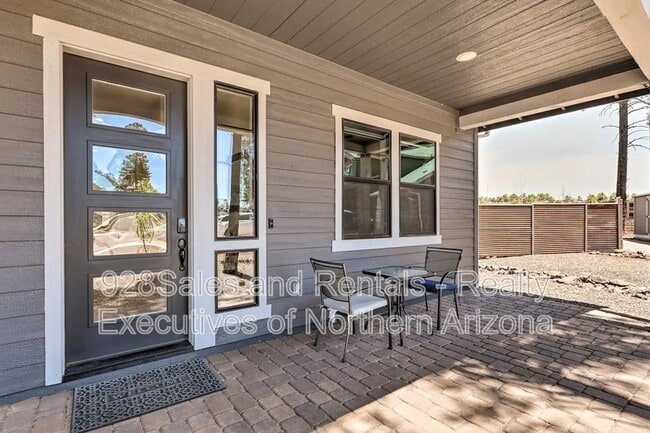 Building Photo - 3500 W Altair Way