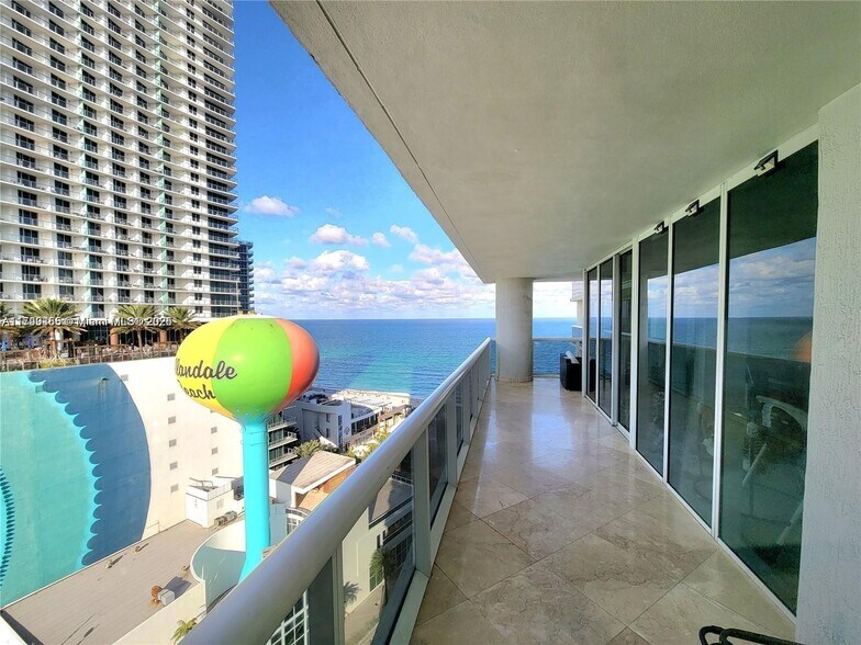 Building Photo - 1800 S Ocean Dr