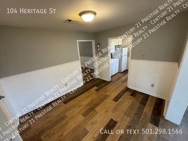 Building Photo - 104 Heritage St