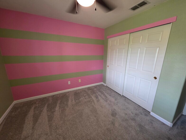 Spare bedroom - 4321 Grafton Cir