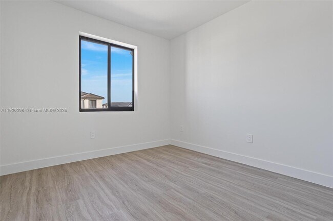 Building Photo - 34417 SW 189th Ct