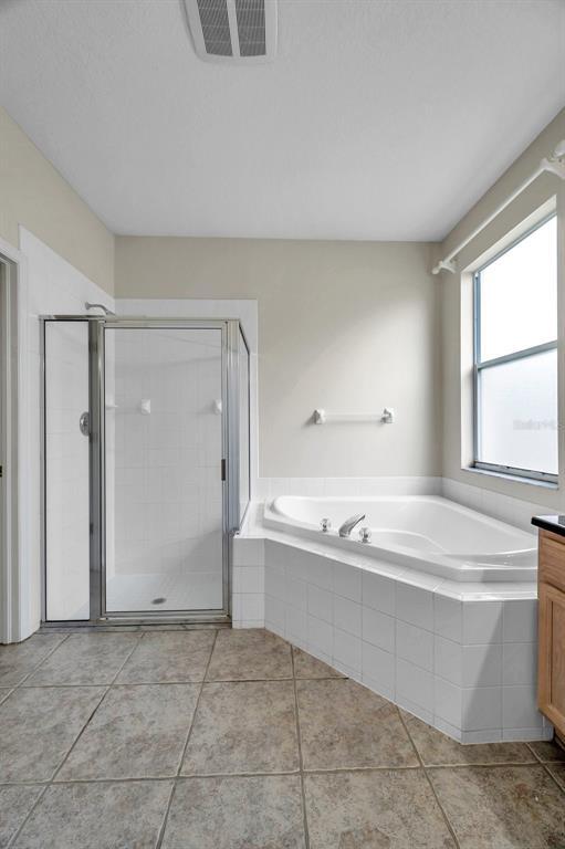 Building Photo - 1915 Fruitridge St