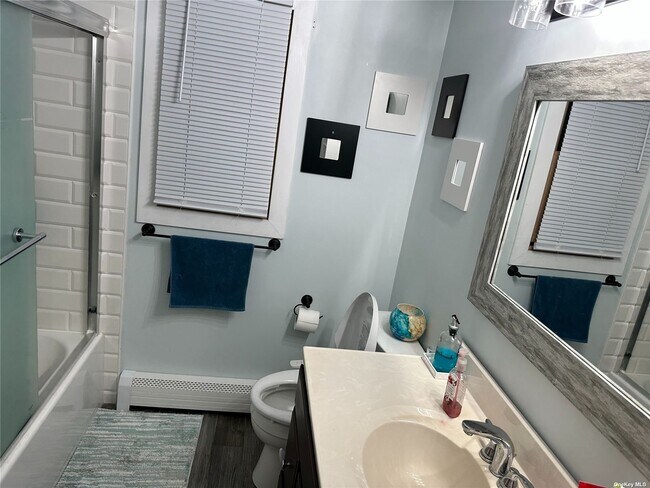 Building Photo - 154 Pennsylvania Ave