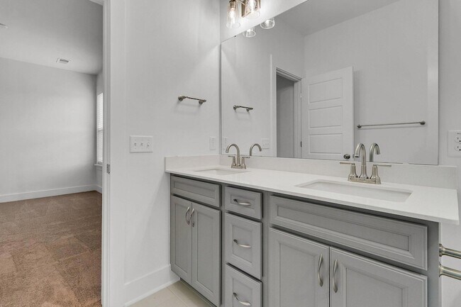 Building Photo - 110 Crimson St