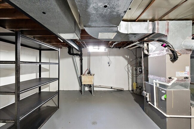 Building Photo - 11489 Anna Lisa Dr