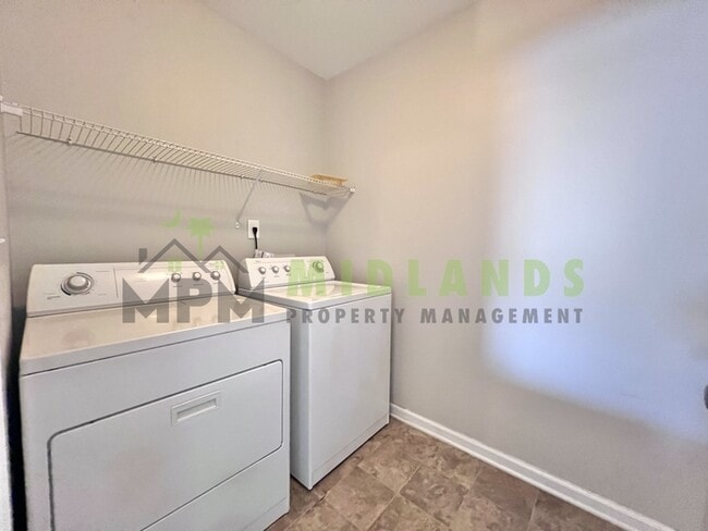Building Photo - 356 Eagle Feather Loop