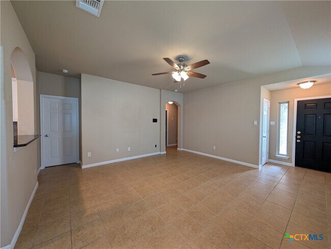 Building Photo - 2587 Diamondback Trail