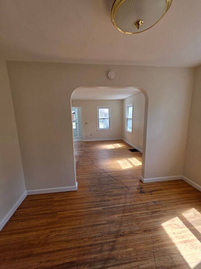 Building Photo - Cute 3 Bedroom Single Family Available Soon Greece Schools