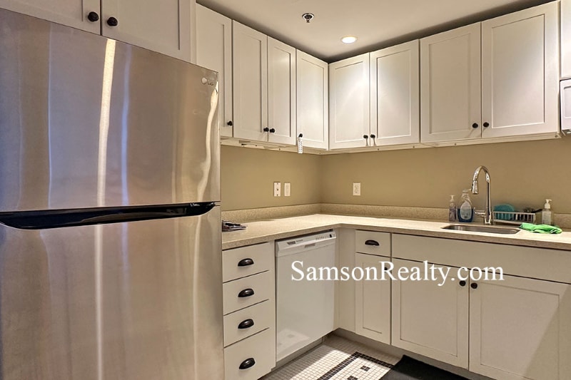 Building Photo - 65 Weybosset St