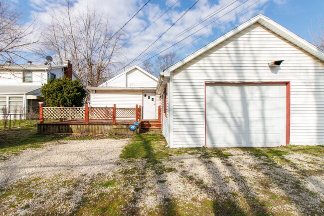 Building Photo - 2622 Delaware St