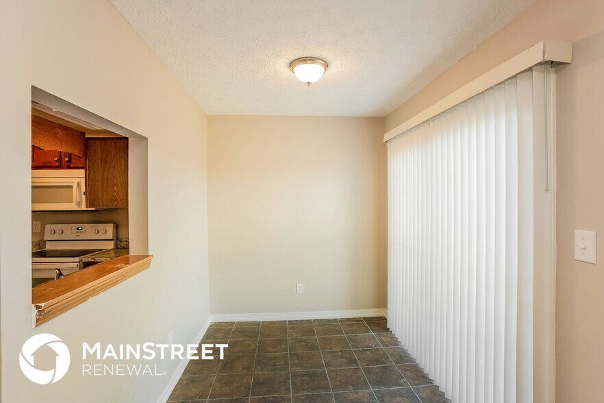 Building Photo - 2806 Lullwater Ln