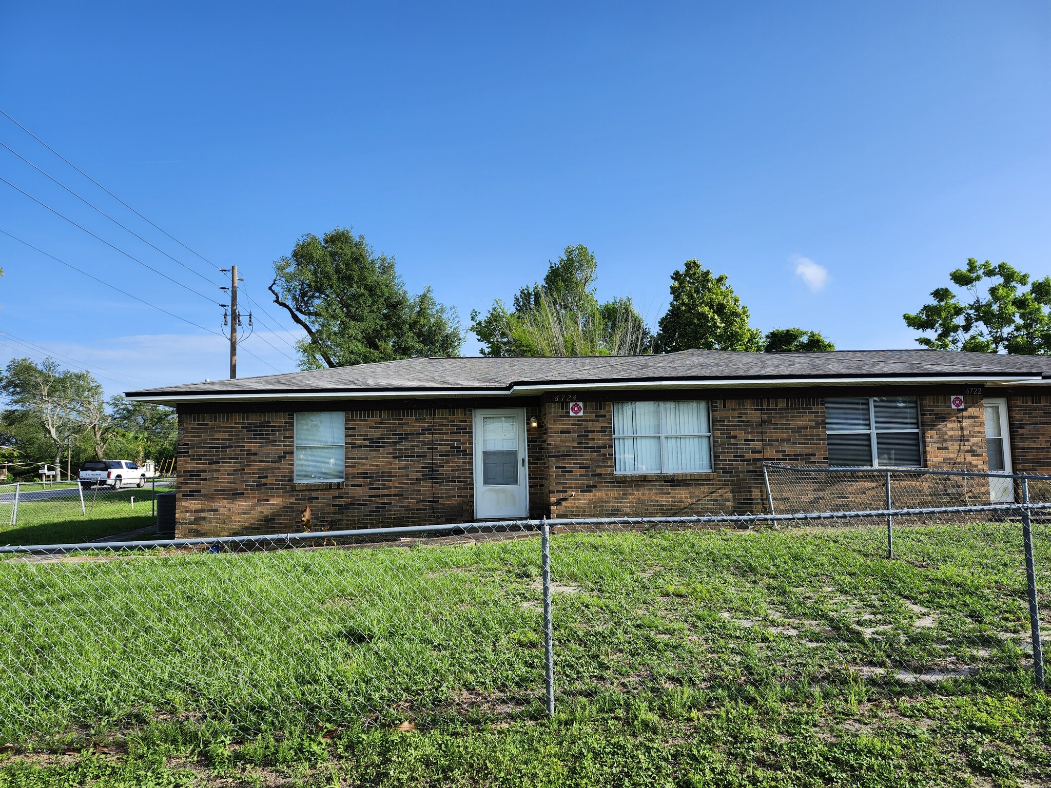 Building Photo - 6724 Chipewa St