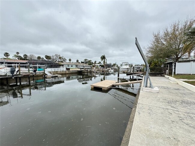 Building Photo - 4820 Shell Stream Blvd