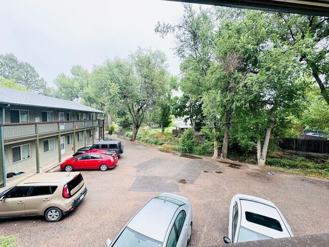 Building Photo - Move in specials - Pick One - 1st month free or $100 off monthly rent. Flexible lease terms are a...