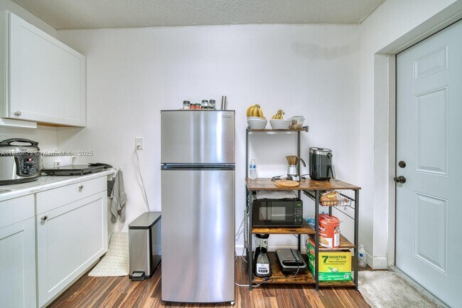 Primary Photo - 10000 SW 147th Ct