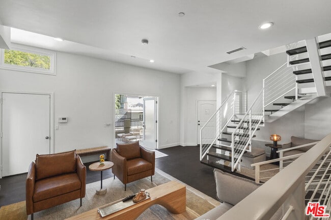 Building Photo - 9842 Portola Dr