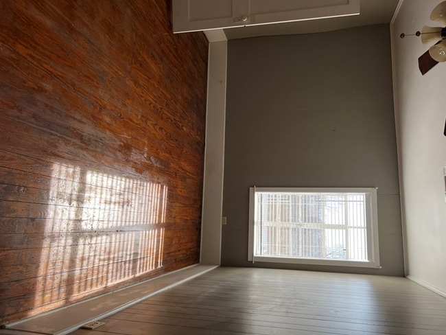 Building Photo - 306 S Rankin St