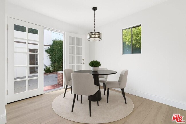 Building Photo - 641 N Martel Ave