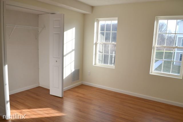 Building Photo - 5 Springhouse Trail