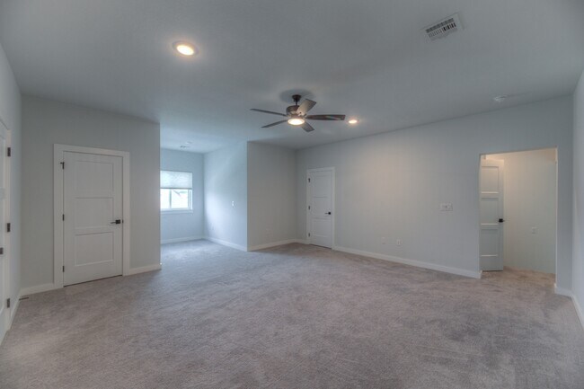 Building Photo - 4608 S Retana Ave W