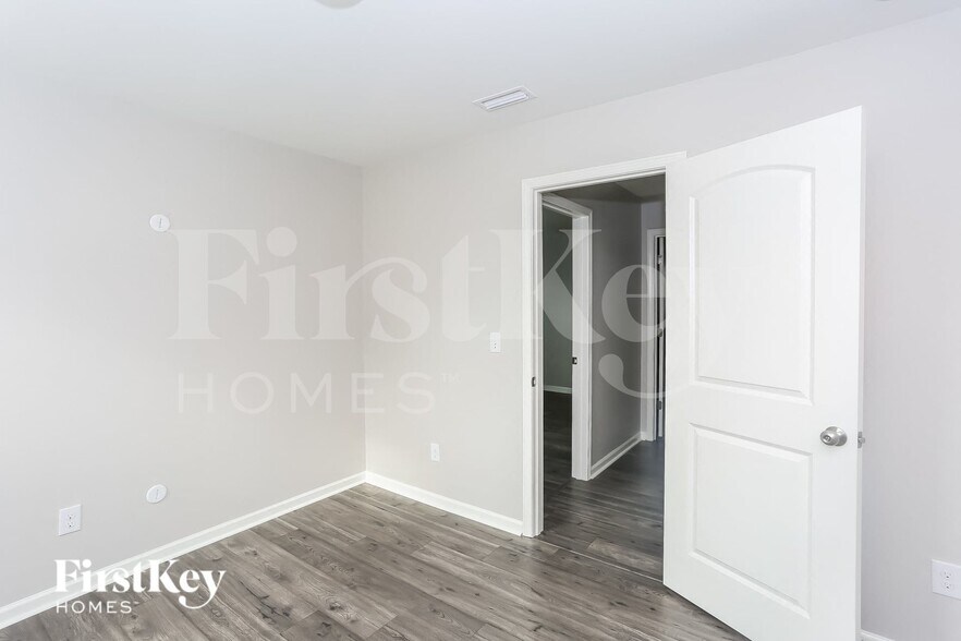 Building Photo - 3978 Tersk Dr