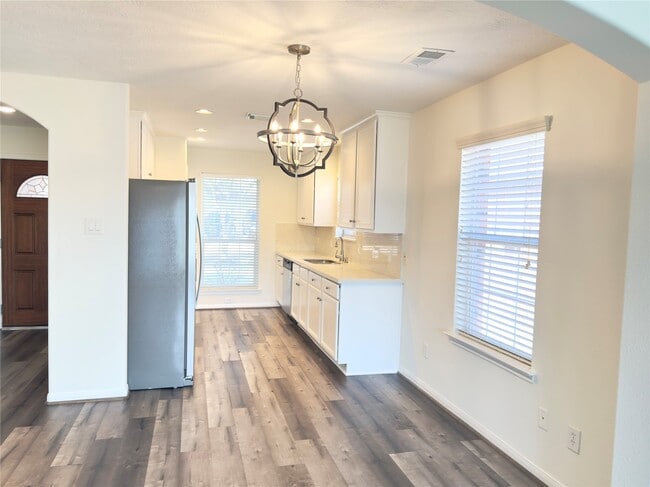 Building Photo - 11222 Overland Trail Dr