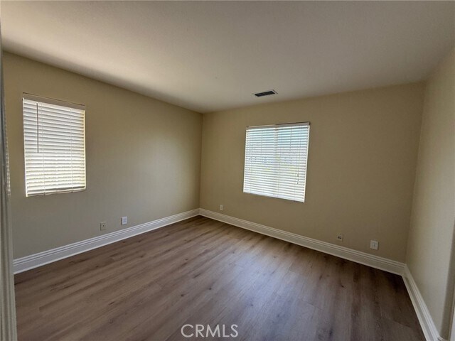 Building Photo - 27 Highfield Glen