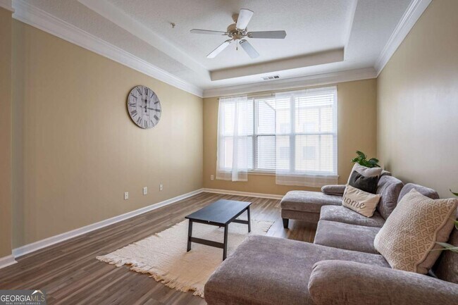 Building Photo - 400 17th St NW