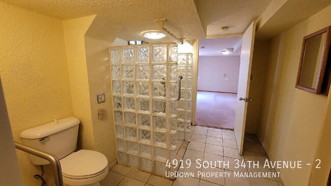 Building Photo - 4919 S 34th Ave