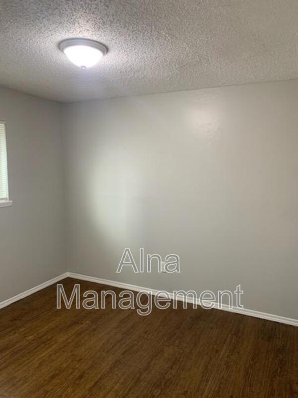 Building Photo - 3409 Castle Rock Ln